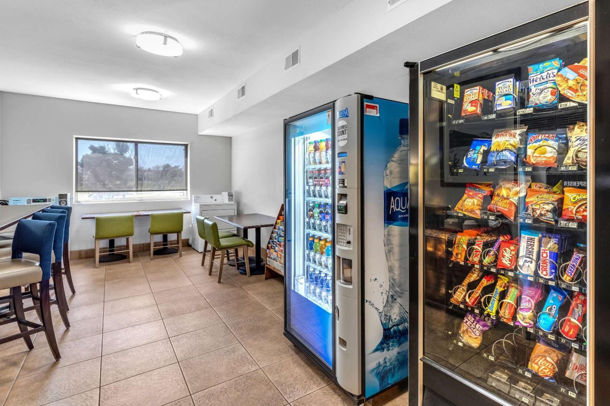 Comfort Inn Denver West Arvada Station Wheat Ridge Exterior foto