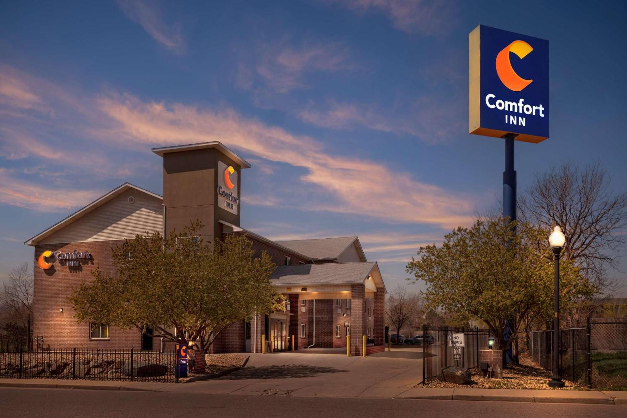 Comfort Inn Denver West Arvada Station Wheat Ridge Exterior foto